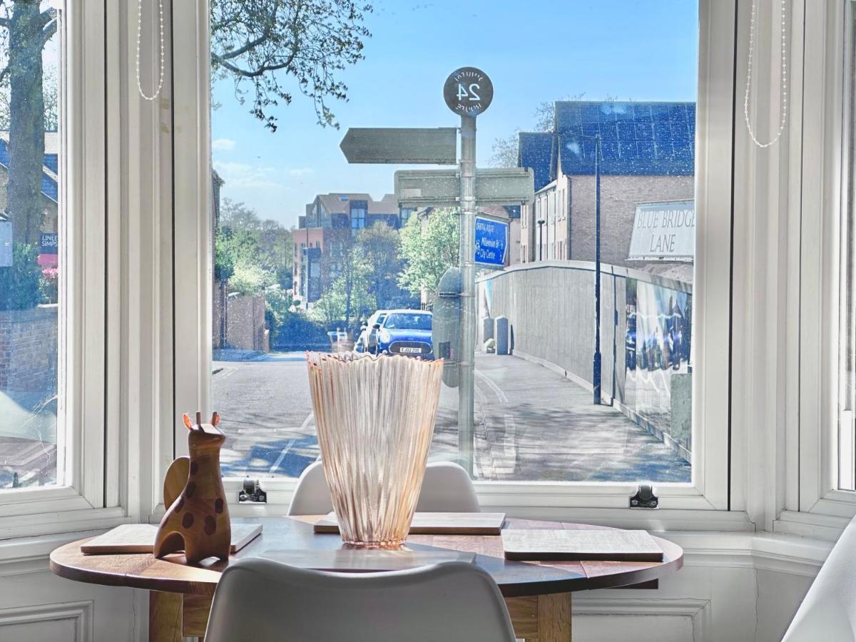 Clifford'S Reach At Bluebridge Court With Free Parking Apartment York Exterior photo